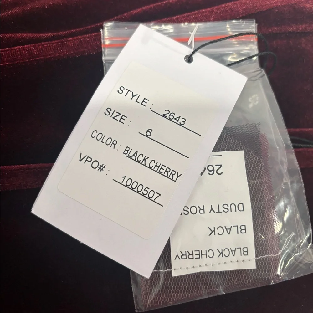 Alyce Paris Ballet Black Cherry Velvet Tulle Strapless Prom Dress Size 6 NWT - Picture 3 of 3